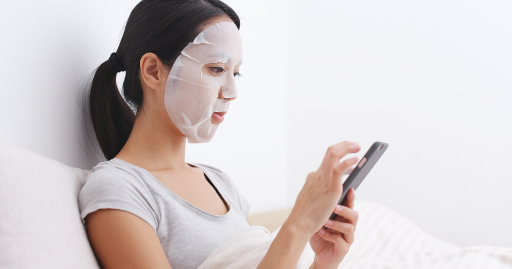 Woman wearing face mask - spring skincare