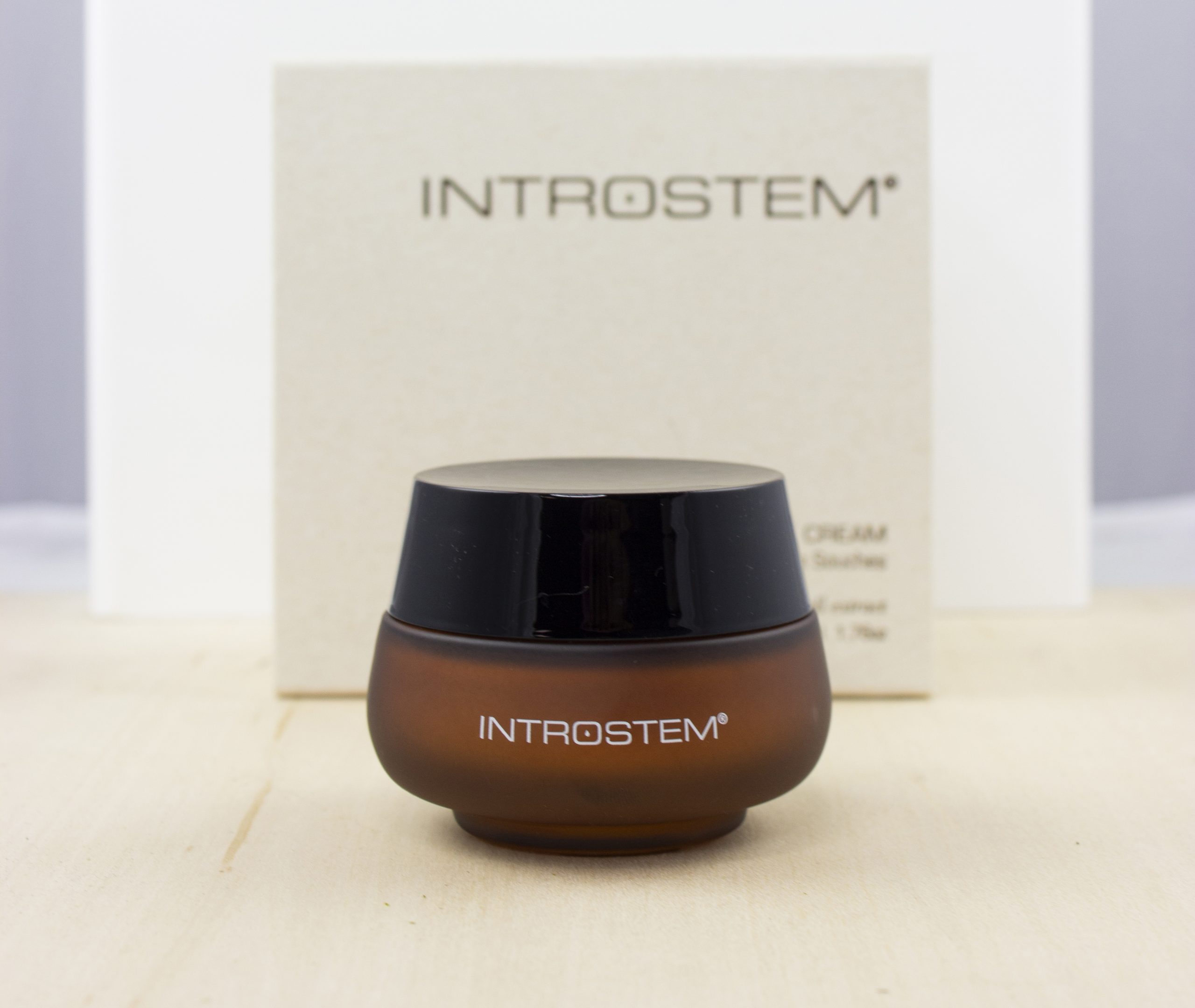 Introstem eye cream